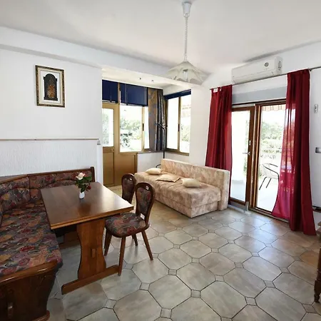 Apartments Nena Funtana Exterior photo