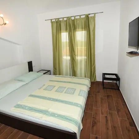 Apartments Nena Funtana Exterior photo