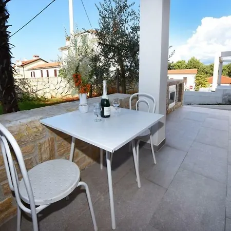 Apartments Nena Funtana Exterior photo