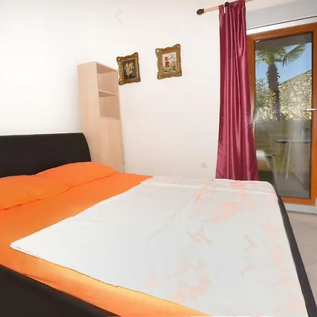 Apartments Nena Funtana Exterior photo