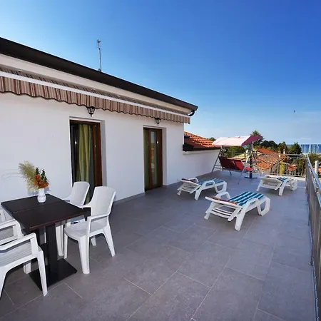 Apartments Nena Funtana Exterior photo