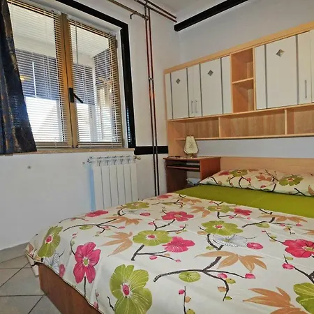 Apartments Nena Funtana Exterior photo