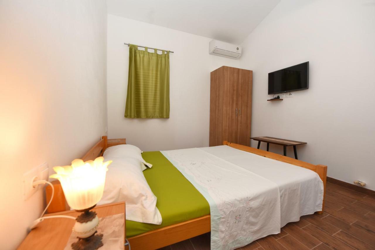 Apartment Nena Funtana