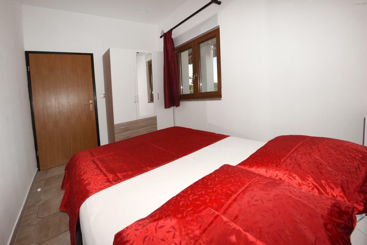 Apartment Nena Funtana