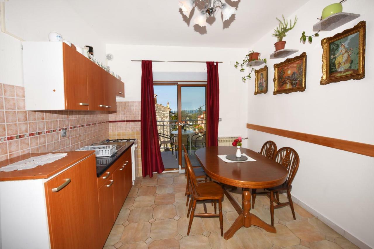 Nena Apartment *