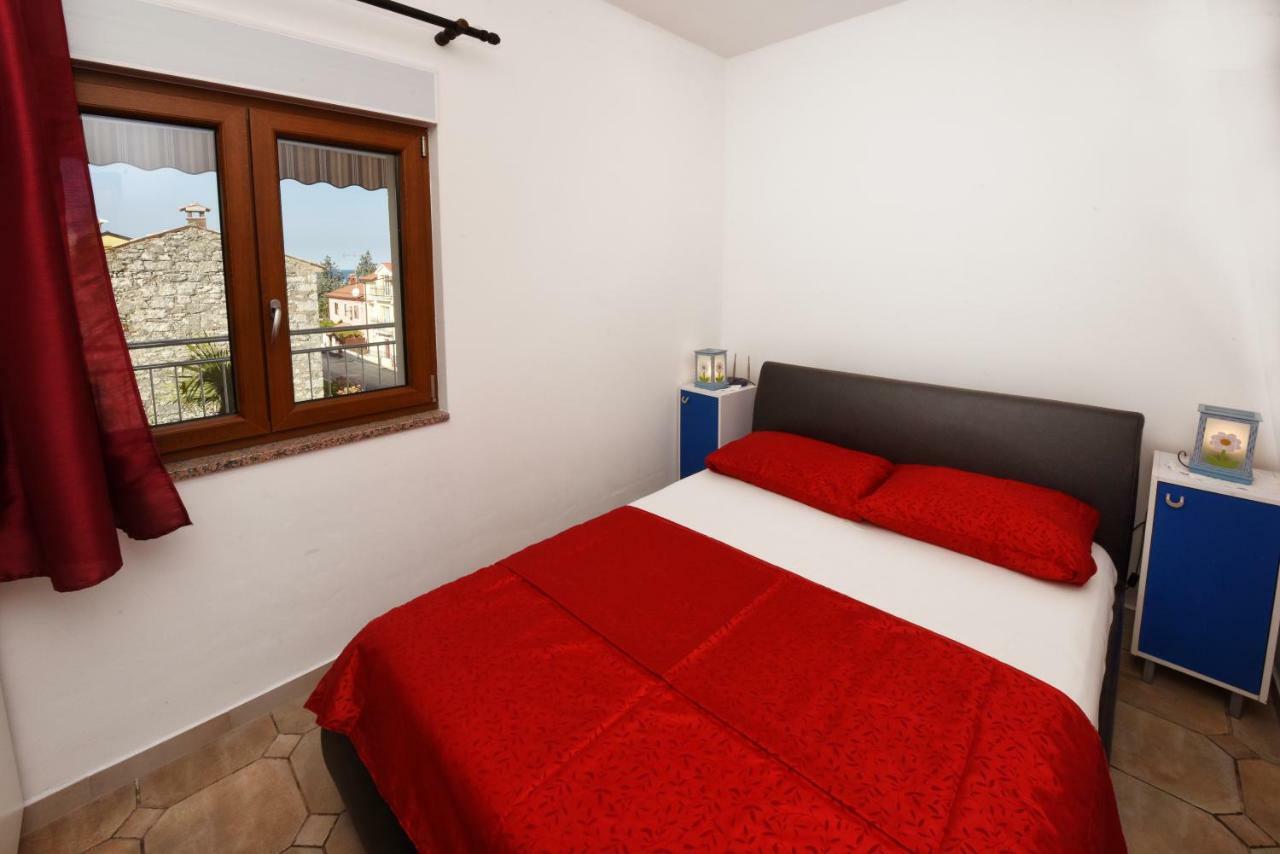 Apartment Nena *