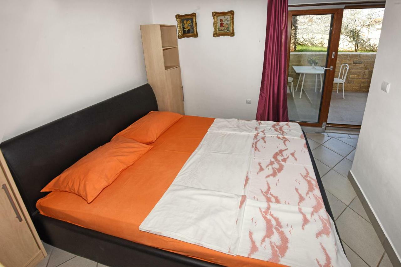 Apartment Nena *